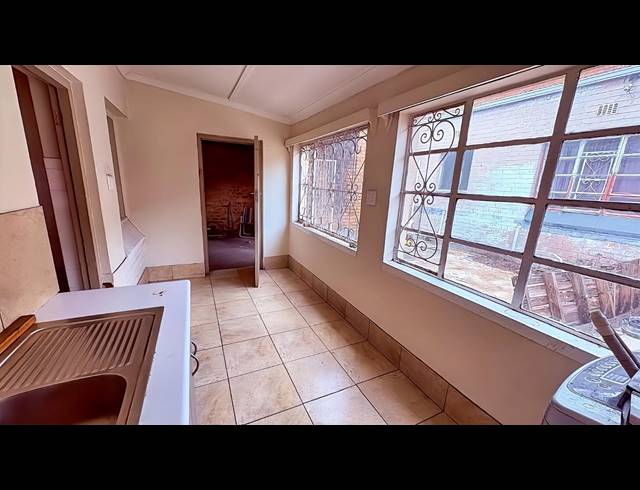 991M² WORKSHOP FOR SALE IN BRAKPAN CENTRAL